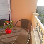 Rossa Apartment *