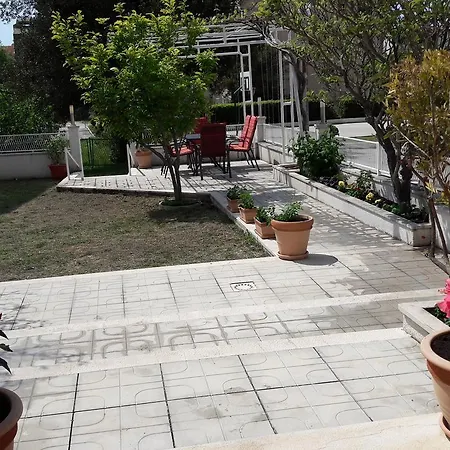 Rossa Apartman