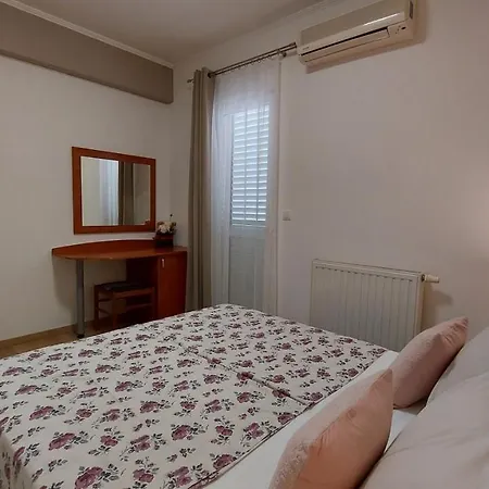 Rossa Apartamento Tučepi